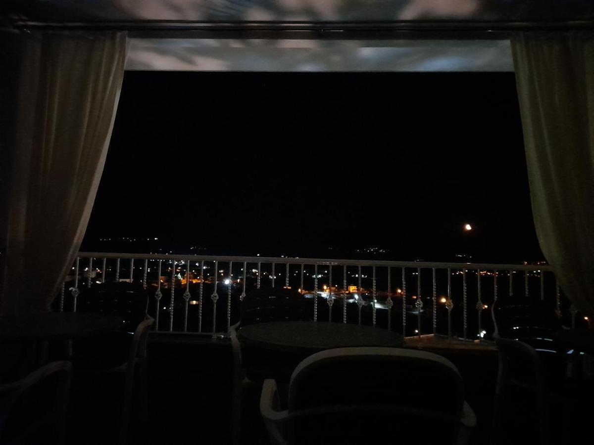 Vila Marjana Саранде Екстериор снимка